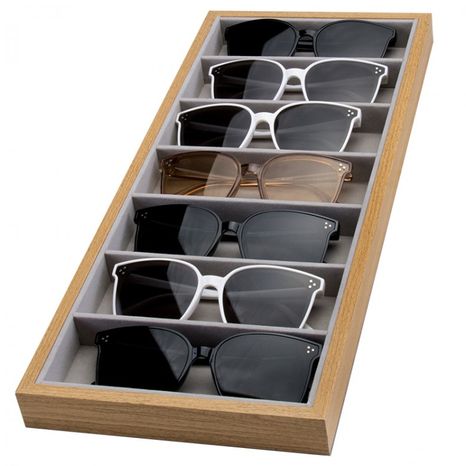 Pudełko z 7 przegródkami na okulary lub dodatki
